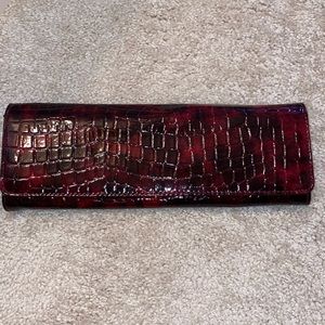 Red/black snakeskin clutch